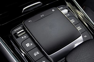 Mercedes GLB 200 4-Matic AMG Line 8G-DCT