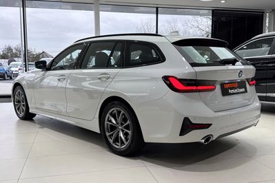 BMW Seria 3 Touring 320i Sport Line aut