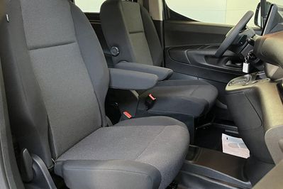 Peugeot Partner Van XL L2H1 EAT8 Zabudowa Brygadowa