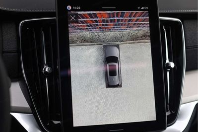 Volvo XC90 B5 AWD Ultra Black Edition