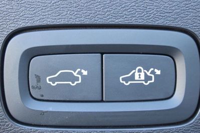 Volvo V60 B4 B Plus Dark aut