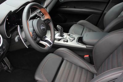 Alfa Romeo Stelvio 2.0 Turbo Intensa Q4