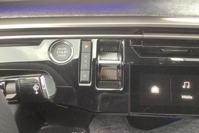 Peugeot 3008 GT 1.2 mHEV e-DCS6