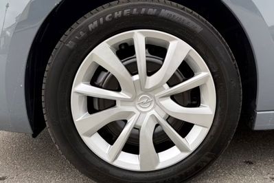 Opel Corsa Edition 1.2 Turbo