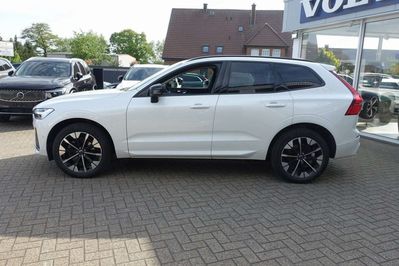 Volvo XC60 B5 AWD Plus Dark