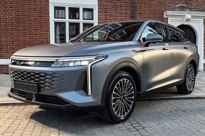 Omoda 9 1.5 Super Hybrid Exclusive AWD