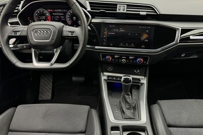 Audi Q3 35 TFSI S-Line