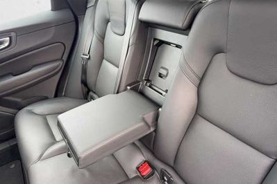 Volvo XC60 B5 B AWD Plus Dark aut