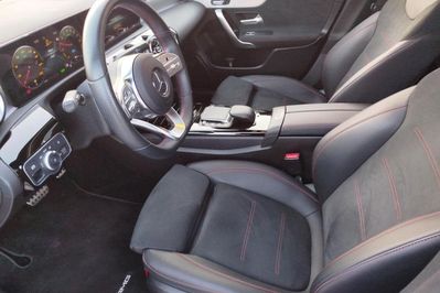 Mercedes CLA 250 e AMG Line 8G-DCT