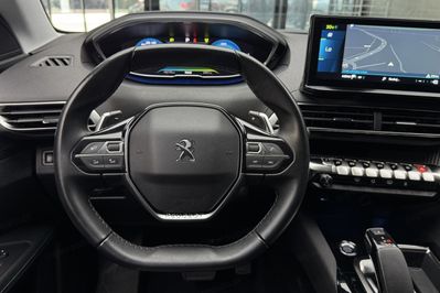 Peugeot 3008 PureTech Hybrid Allure S&S EAT8