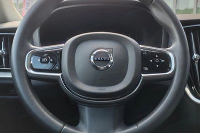 Volvo V60 B4 D Plus Dark