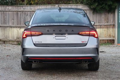 Skoda Octavia RS 2.0 TSI DSG