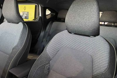 Renault Captur Techno 1.8 E-TECH Full Hybrid