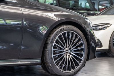 Mercedes Klasa E 200 4-Matic Exclusive