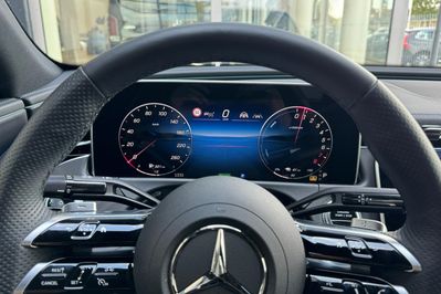 Mercedes Klasa E 300 e  4-Matic AMG