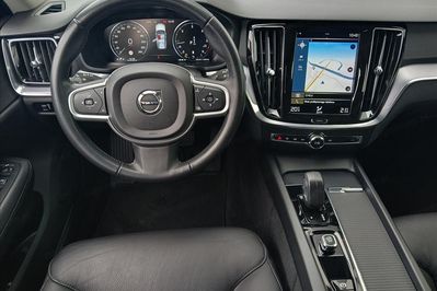 Volvo V60 B4 D Momentum