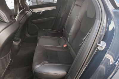 Volvo V90 B4 D R-Design