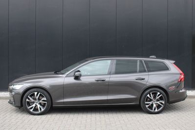 Volvo V60 B4 B Plus Dark