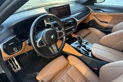 BMW Seria 5 518d M Sport