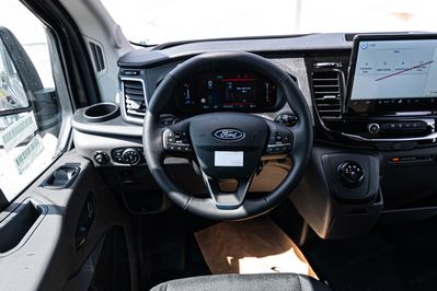Ford Transit 350 L3H2 Trend Zabudowa Brygadowa A8