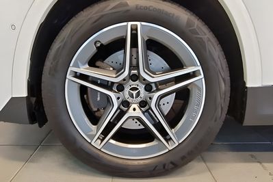 Mercedes GLA 220  4-Matic AMG Line