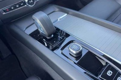 Volvo XC60 B5 B AWD Plus Dark