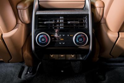 Land Rover Range Rover V8 P530 LWB Autobiography