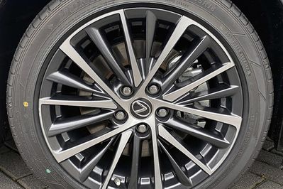 Lexus ES 300h Business Edition 2.5 E-CVT