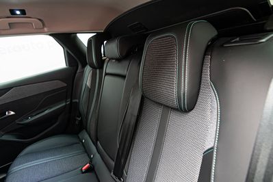 Peugeot 308 1.5 BlueHDi S&S EAT8