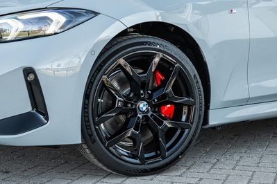 BMW Seria 3 330i xDrive M Sport