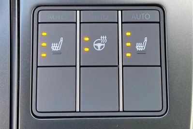 Lexus UX 300h F Sport Design 2.0 Hybrid Dynamic Force