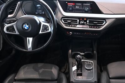 BMW Seria 2 218i aut