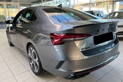Skoda Octavia RS 2.0 TSI DSG