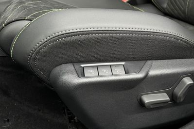 Peugeot 2008 GT e-DCS 1.2 mHEV