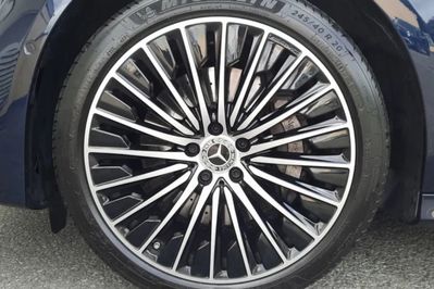 Mercedes Klasa E 200  4-Matic AMG