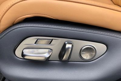 Lexus LS 500h Omotenashi AWD