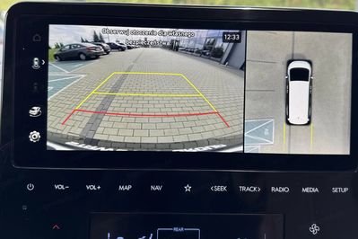 Hyundai Staria 1.6 T-GDI HEV Luxury aut