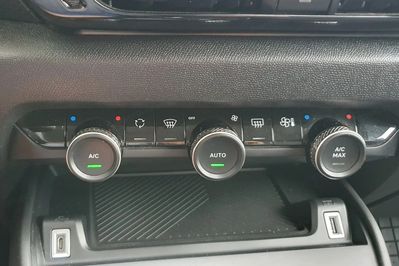 Citroen C4 BlueHDi Shine S&S