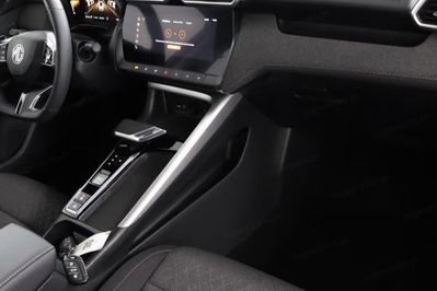 MG ZS 1.5 HEV+ Excite aut