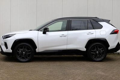 Toyota RAV4 GR Sport 2.5 Hybrid Dynamic Force