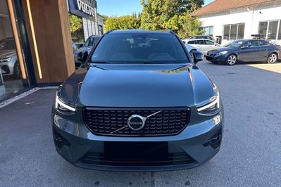 Volvo XC40 B4 Plus Dark
