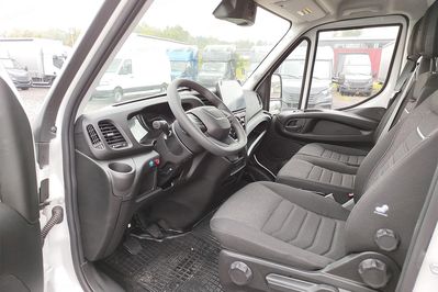 Iveco Daily 35S18 Kontener 8EP + Winda