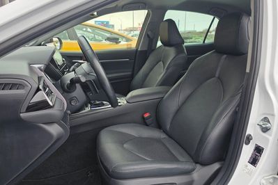 Toyota Camry 2.5 Hybrid Executive CVT