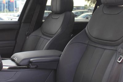 Land Rover Range Rover Sport D300 SE