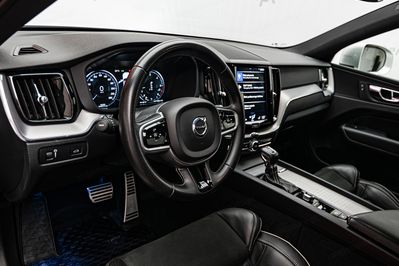 Volvo XC60 D4 R-Design