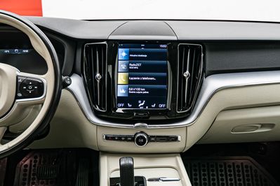 Volvo XC60 B4 D AWD Momentum Pro aut