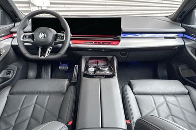 BMW Seria 5 Touring 520d xDrive M Sport