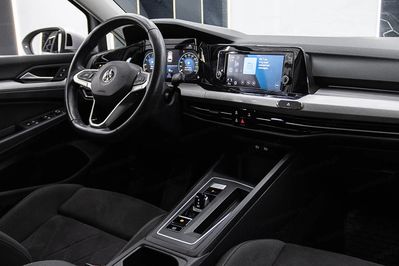 Volkswagen Golf 1.5 Etsi Evo Life Dsg