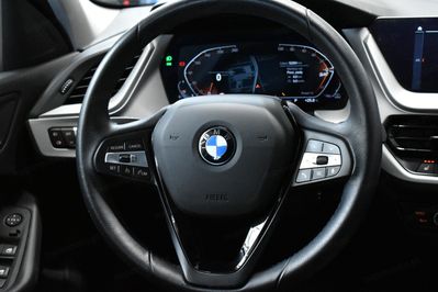BMW Seria 1 118i