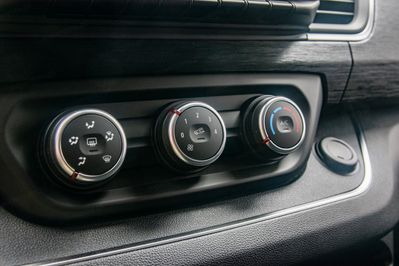 Renault Trafic Kombi L2H1 AT9